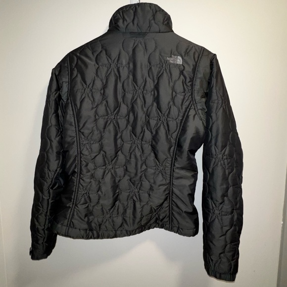 North Face Puffer - Picture 3 of 11